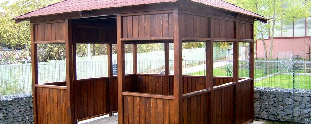 Pergola se sedlovou střechou