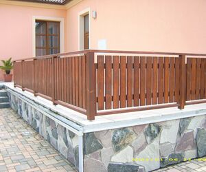 zábradlí na balkon