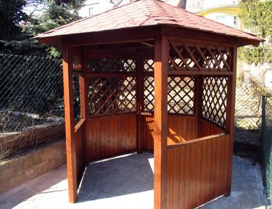 Montáž dřevěného altánu | Reference Ivo Štursa, Brno – Montáž dřevěného altánu