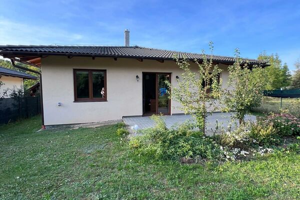 Před realizací | Před x Po - Realizace pergoly ke zdi domu