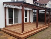  | Nové typy zastřešení terasy - pergola ke zdi domu