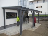  | Nové typy zastřešení terasy - pergola ke zdi domu