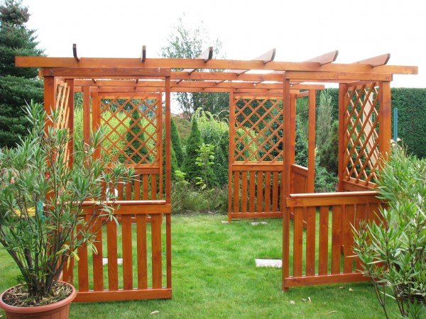 Pergola Hobby s přidaným plůtkem | Pergola Hobby 3x3 m