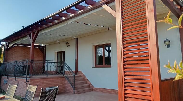 Zastřešení terasy s baldachýnem