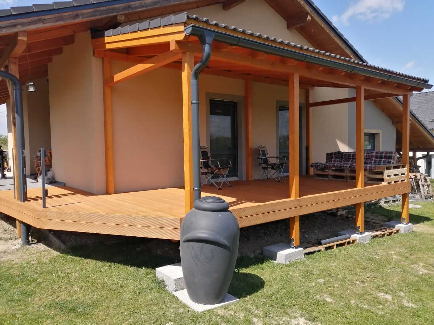 Zhotovení dřevěného přístřešku | Reference Martin a Anna, Dolní Lukavice